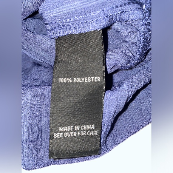 Off the Shoulder in a pretty blue color and tie waist - Size Large - NWT / BCX - Picture 5 of 9